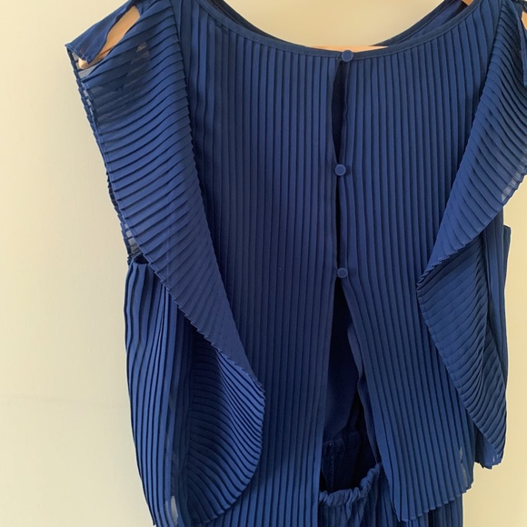 Club Monaco Jonet Romper - Picture 8 of 9